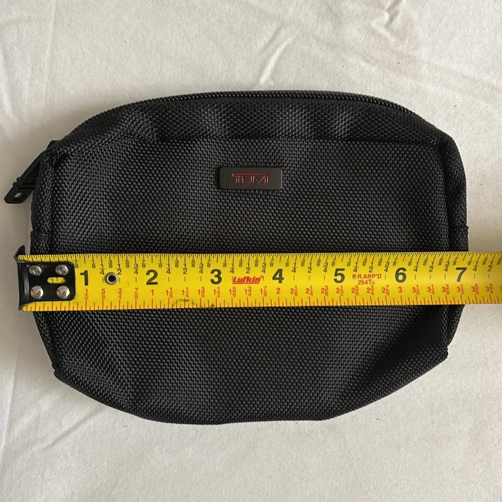 New without tags Tumi nylon small zip pouch
